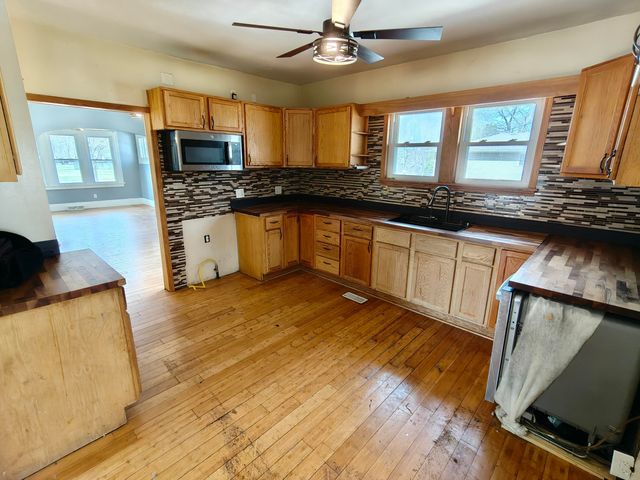 3839 Roche Street, Hobart, IN 46342