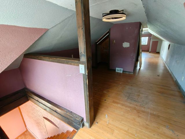 3839 Roche Street, Hobart, IN 46342