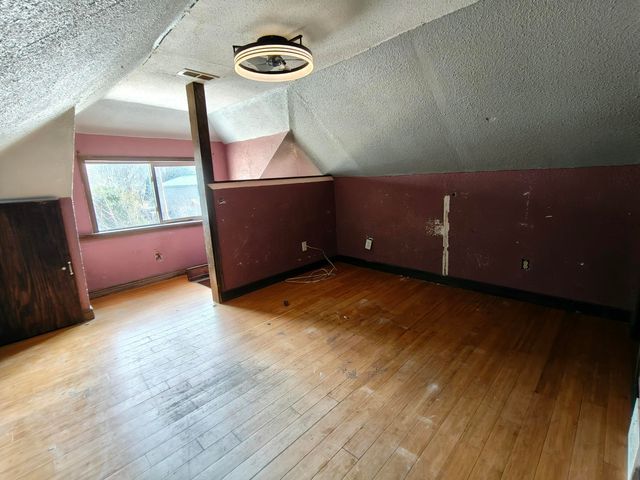 3839 Roche Street, Hobart, IN 46342