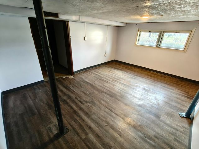 3839 Roche Street, Hobart, IN 46342