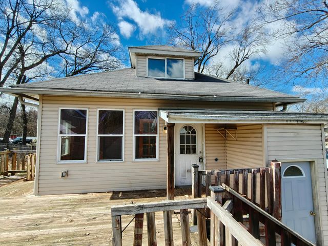 3839 Roche Street, Hobart, IN 46342