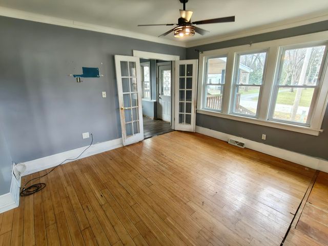 3839 Roche Street, Hobart, IN 46342