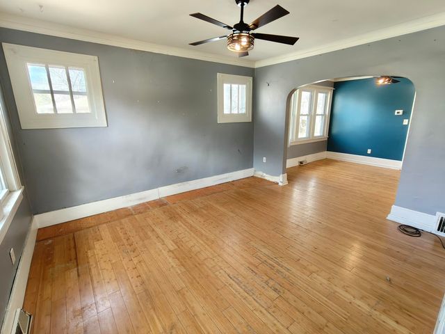 3839 Roche Street, Hobart, IN 46342