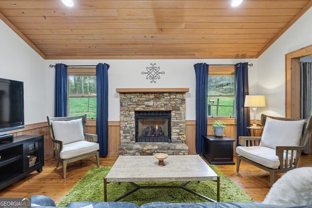 18 Saga Mountain Road, Tiger, GA 30576