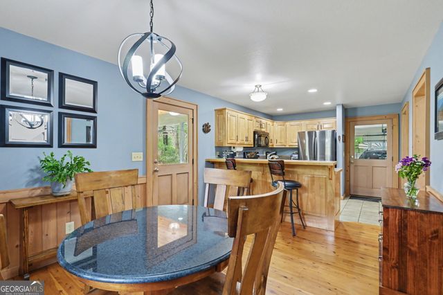 18 Saga Mountain Road, Tiger, GA 30576