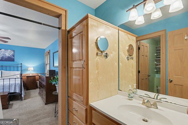 18 Saga Mountain Road, Tiger, GA 30576