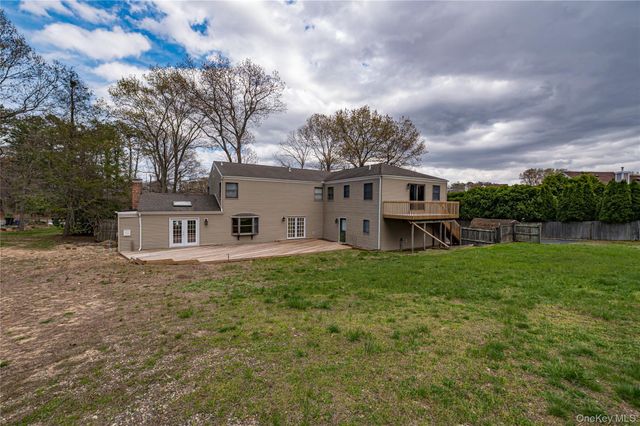 114 Randall Road, Shoreham, NY 11786