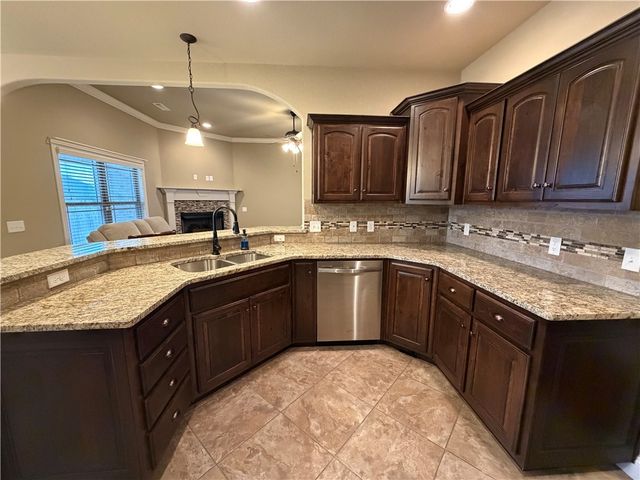 206 Deere Run Drive, Cave Springs, AR 72718