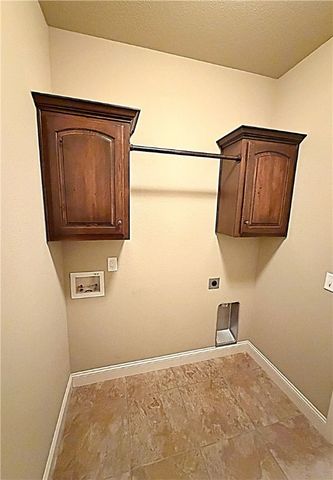 206 Deere Run Drive, Cave Springs, AR 72718