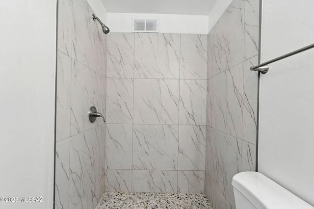 2860 W Calle Del Huerto, Tucson, AZ 85741