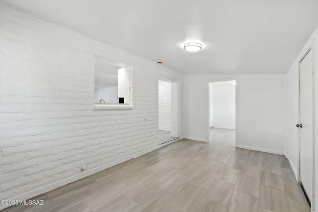 2860 W Calle Del Huerto, Tucson, AZ 85741