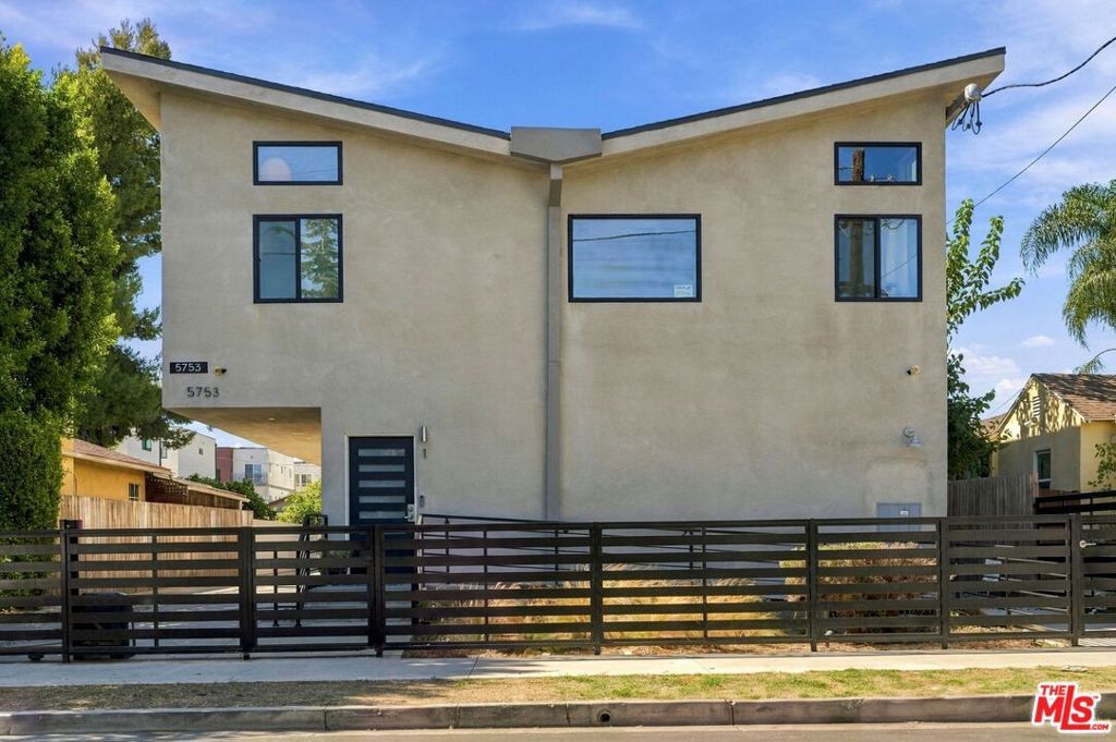 5753 Case Avenue, North Hollywood, CA 91601 — photo 2