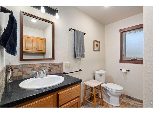 225 Meadow Ln, Bellvue, CO 80512