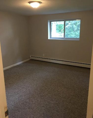 73 Charlesbank Rd 201, Newton, MA 02458