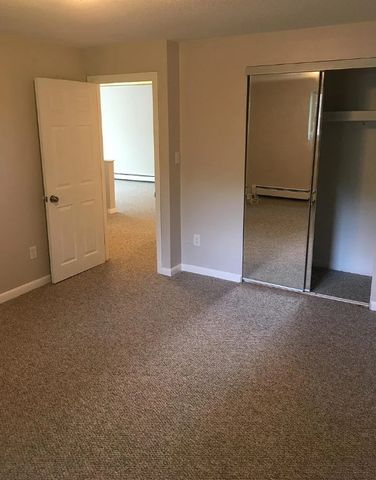 73 Charlesbank Rd 201, Newton, MA 02458