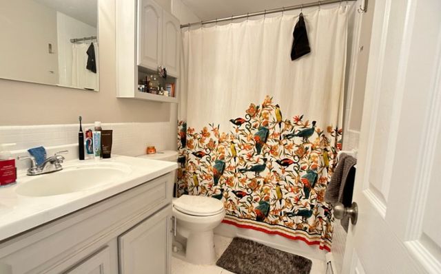 73 Charlesbank Rd 201, Newton, MA 02458