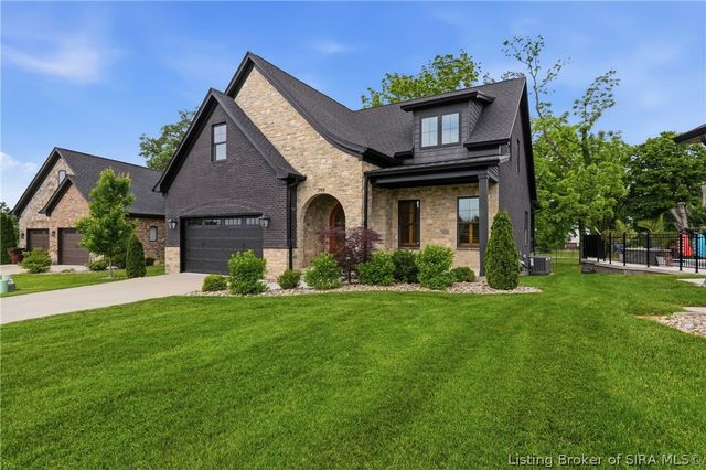 799 Dani Ann Way, Jeffersonville, IN 47130
