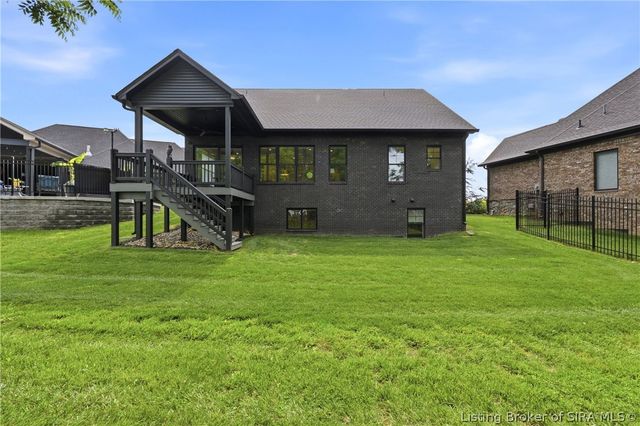 799 Dani Ann Way, Jeffersonville, IN 47130