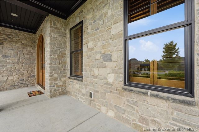 799 Dani Ann Way, Jeffersonville, IN 47130