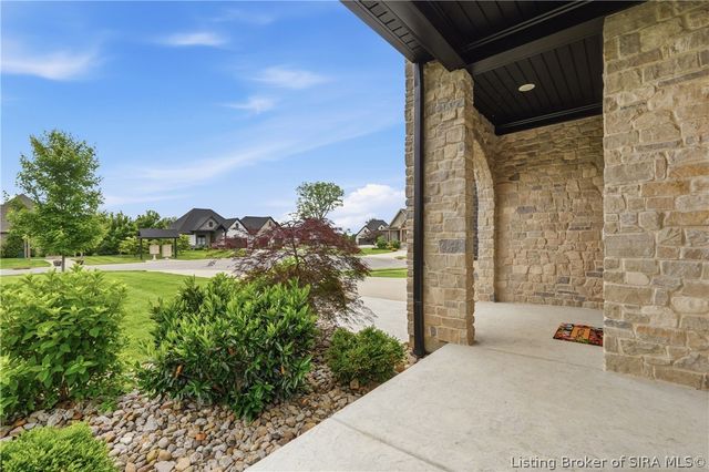 799 Dani Ann Way, Jeffersonville, IN 47130