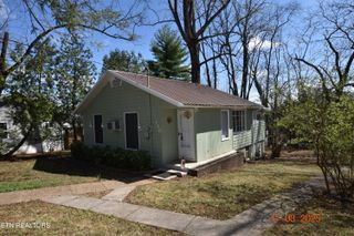116 S Walker Lane, Oak Ridge, TN 37830