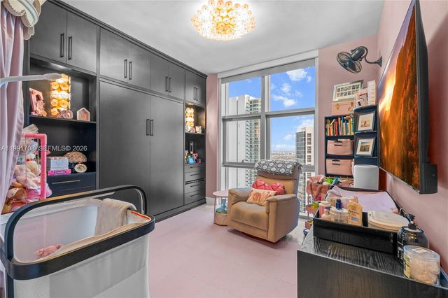 851 NE 1 Ave 4307, Miami, FL 33132