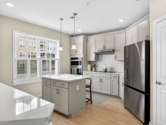 4 Peters Farm Way 206, Westborough, MA 01581
