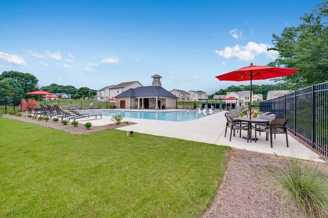 1683 Fawlocke Run, Loganville, GA 30052