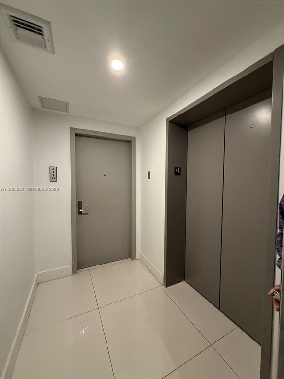 488 NE 18th St 4110, Miami, FL 33132