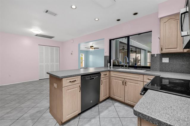 2399 RIO DE JANEIRO AVENUE, Punta Gorda, FL 33983