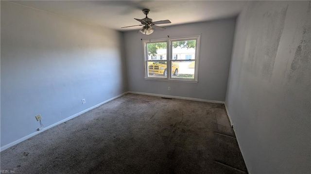 629 Breeds Hill RD, Virginia Beach, VA 23462