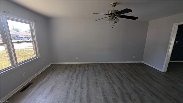 629 Breeds Hill RD, Virginia Beach, VA 23462