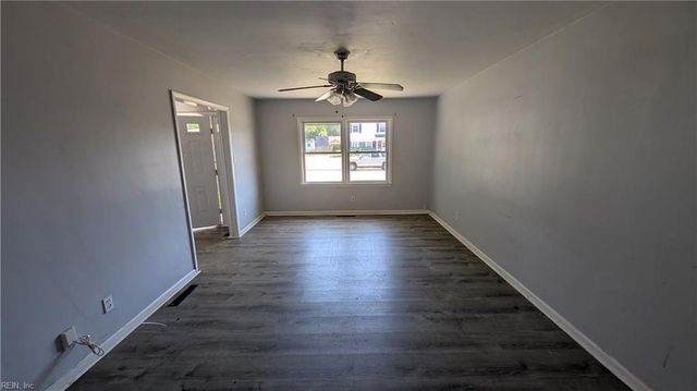 629 Breeds Hill RD, Virginia Beach, VA 23462