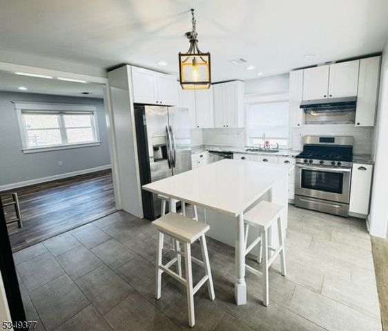 16 Irwin Ave, Freehold Twp., NJ 07728