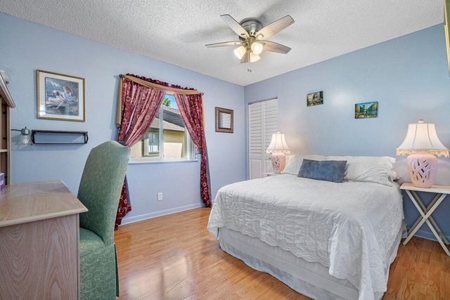 407 Pine Glen Lane B-1, Greenacres, FL 33463