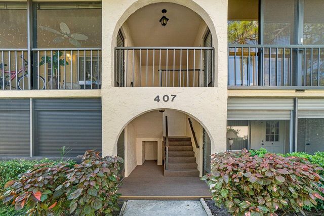 407 Pine Glen Lane B-1, Greenacres, FL 33463