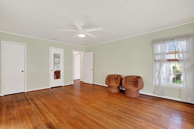 1204 Ashburn Avenue, College Station, TX 77840
