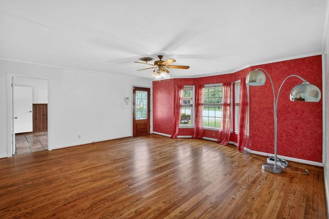 1204 Ashburn Avenue, College Station, TX 77840