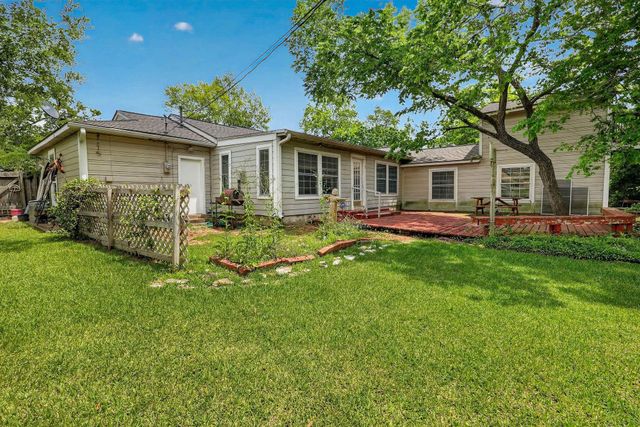 1204 Ashburn Avenue, College Station, TX 77840