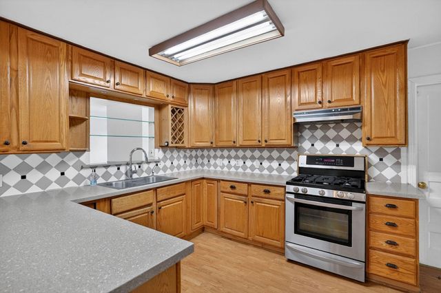 1204 Ashburn Avenue, College Station, TX 77840