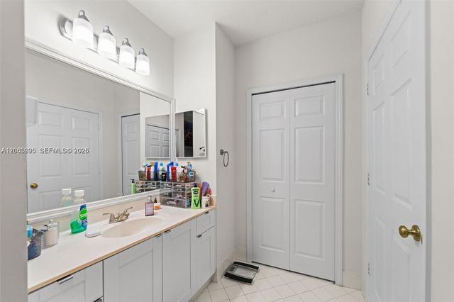 3220 NE 11th Drive, Homestead, FL 33033