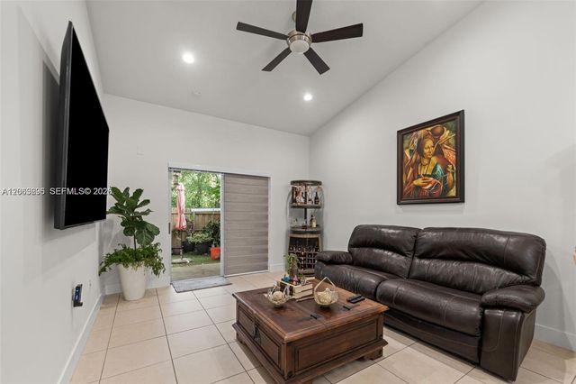 3220 NE 11th Drive, Homestead, FL 33033