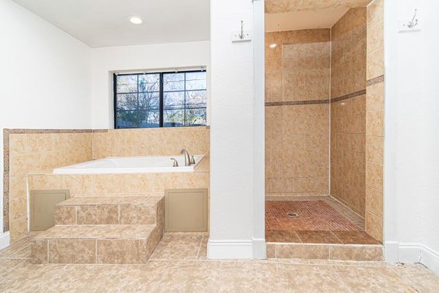 15810 Juneau Lane, Jersey Village, TX 77040