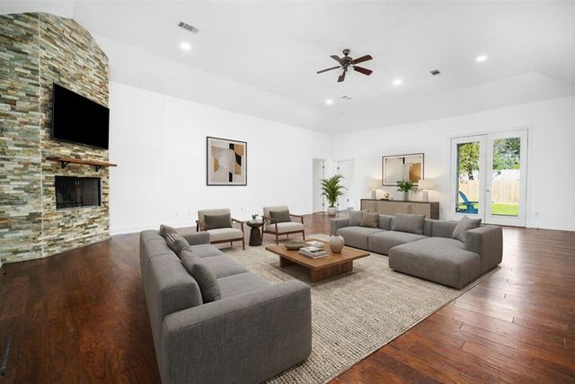 15810 Juneau Lane, Jersey Village, TX 77040