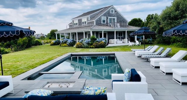 7 Packet Drive, Nantucket, MA 02554