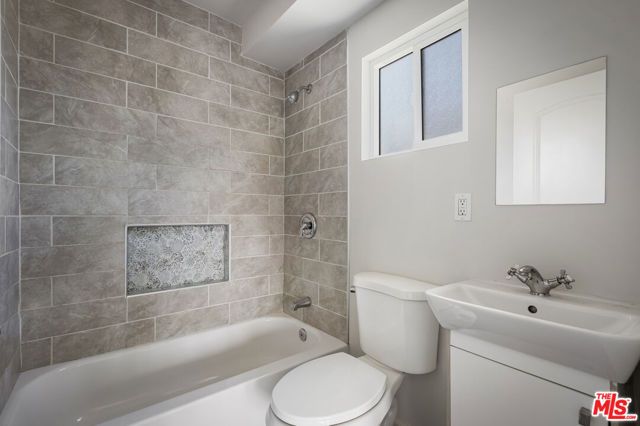 1562 Attridge Avenue, Los Angeles, CA 90063