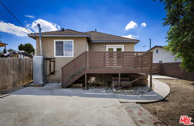 1562 Attridge Avenue, Los Angeles, CA 90063