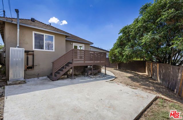 1562 Attridge Avenue, Los Angeles, CA 90063