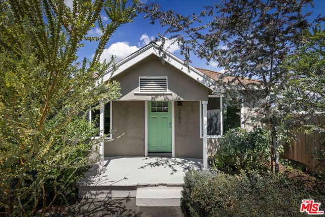 1562 Attridge Avenue, Los Angeles, CA 90063