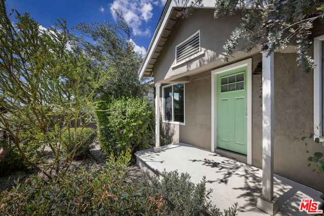 1562 Attridge Avenue, Los Angeles, CA 90063